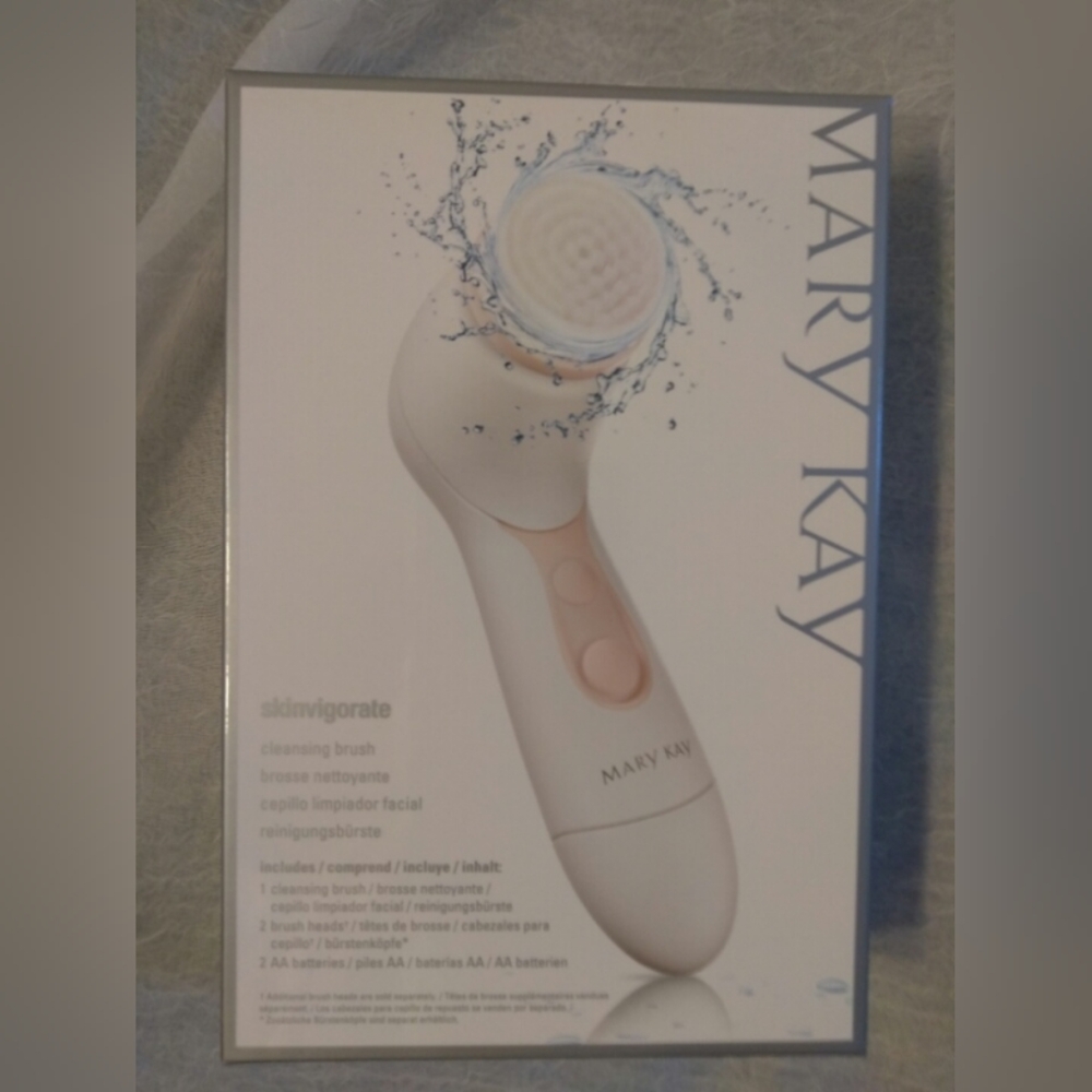 Mary Kay Skinvigorate Sonic Skin Care System